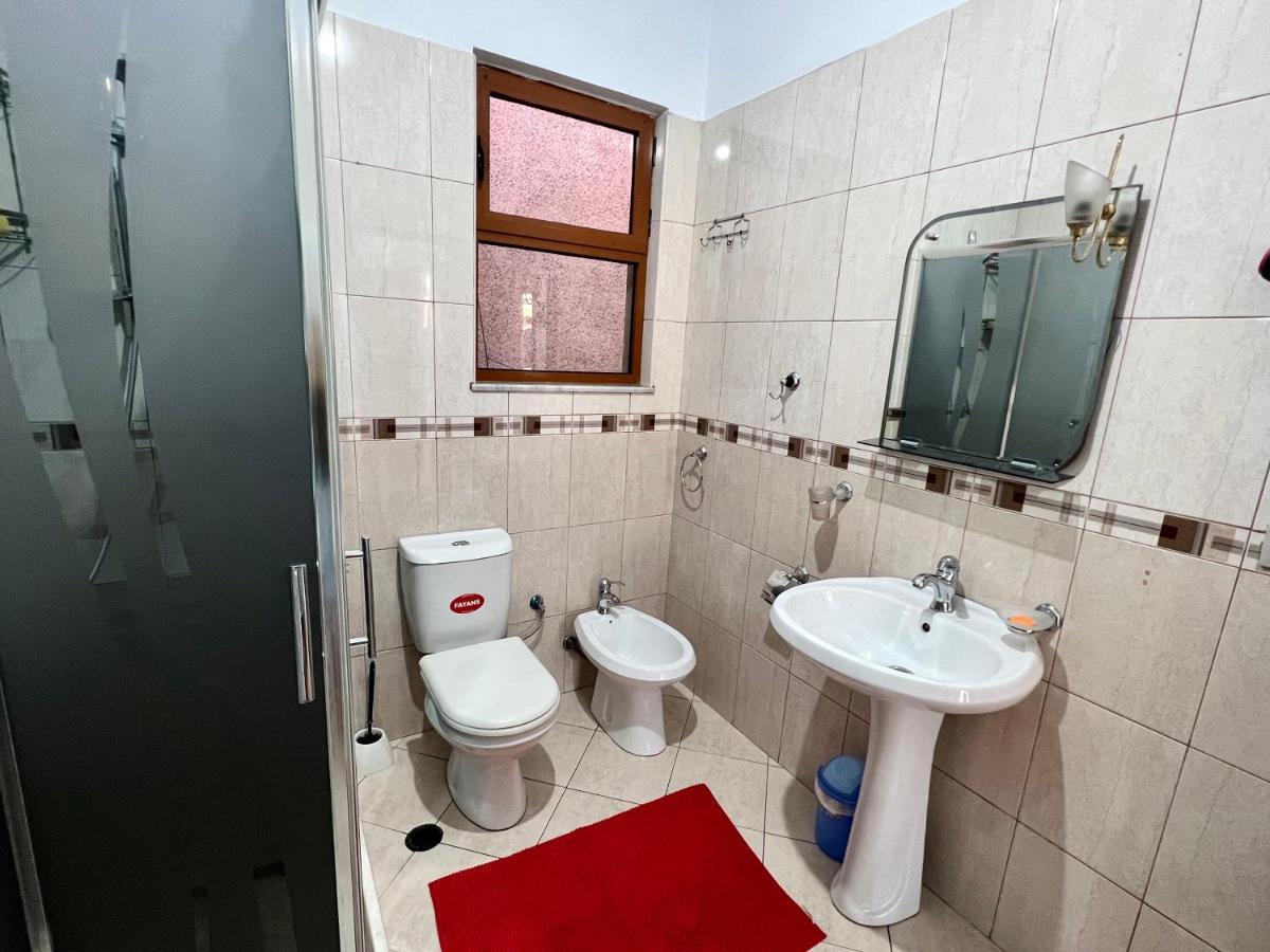 Comfort Home-Apartment Tirana Bagian luar foto